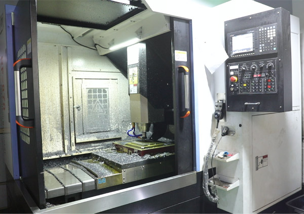 Máquina de moldagem de compressão